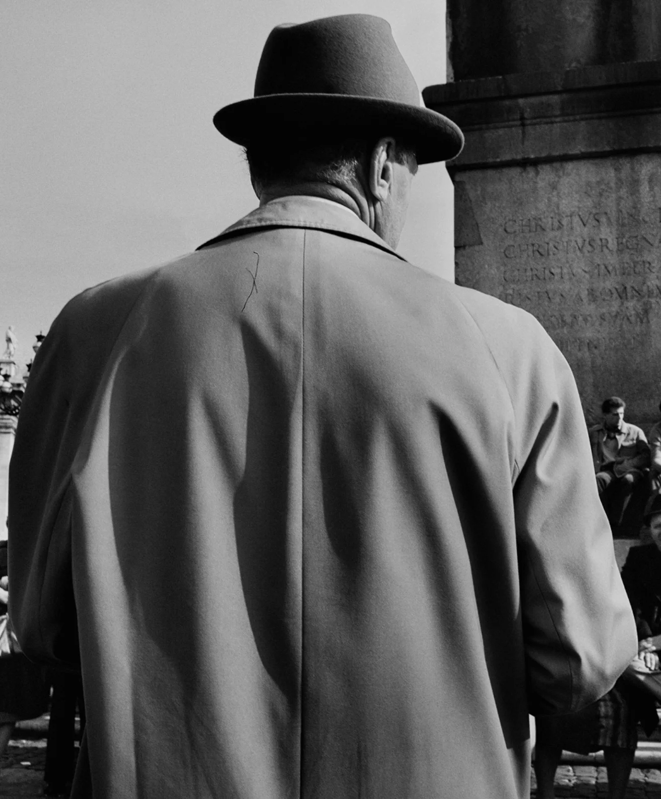 Sguardo rovescio — Marialba Russo