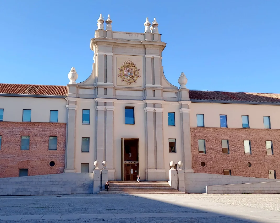 Museo de Arte Contemporáneo (MAC)
